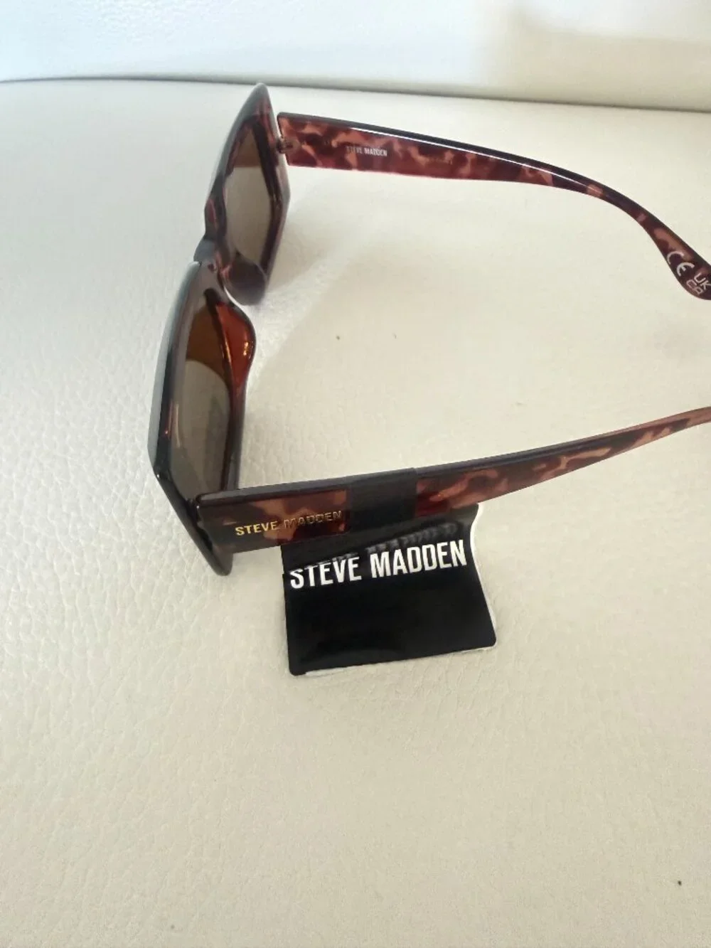 NWT STEVE MADDEN SONIQUE TORTOISE BROWN RECTANGULAR SUNGLASSES RETRO STYLE